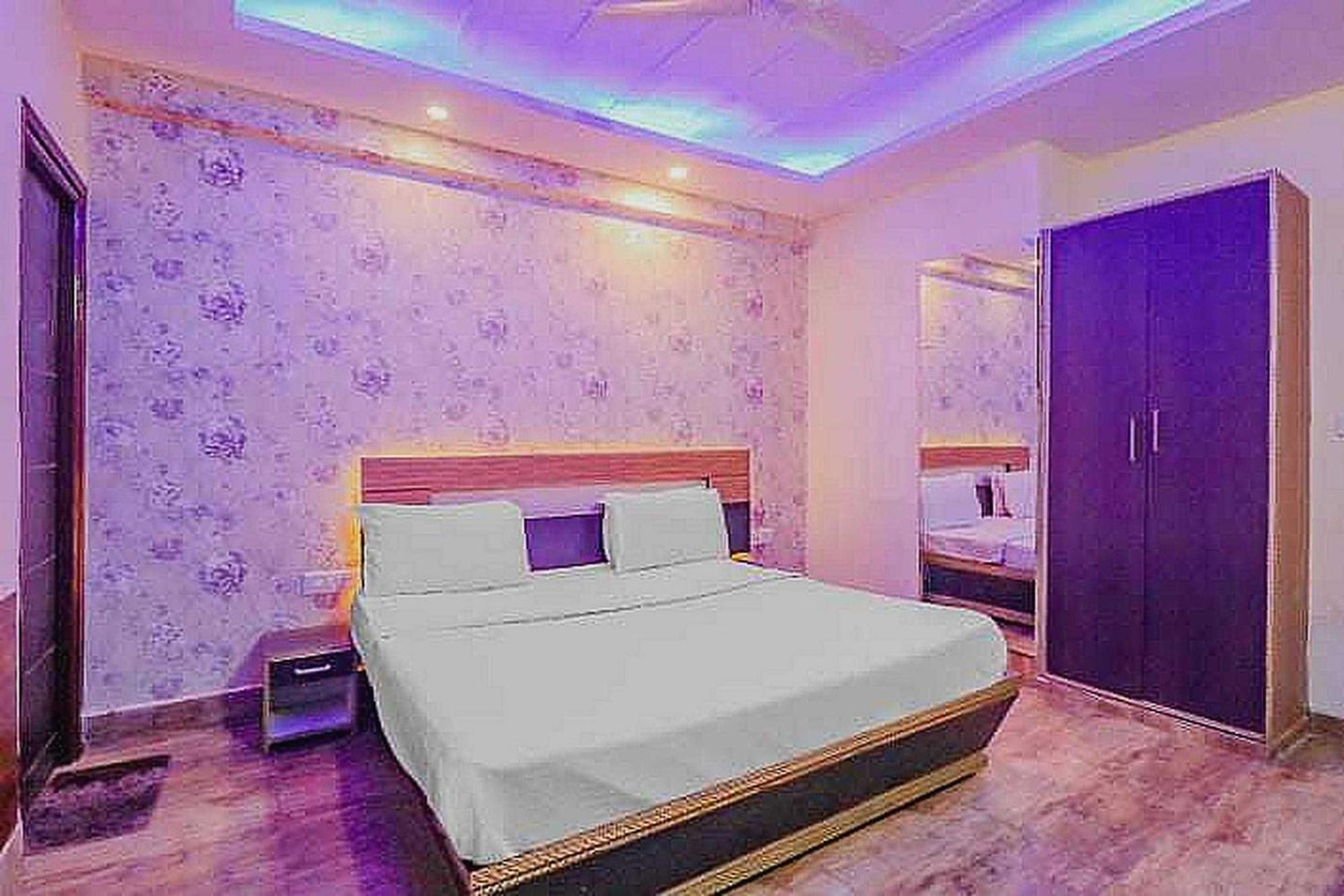 Super Hotel O Vivaan Residency Rohtak Екстериор снимка